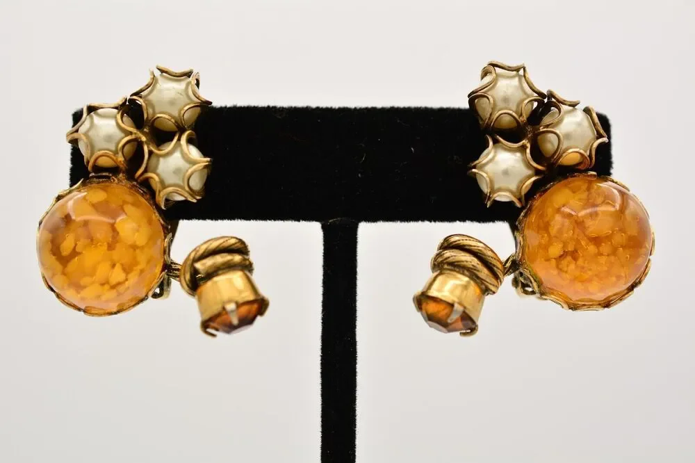 Vintage Cabochon Clip On Earrings Antiqued Gold Orange Pearl Chunky 1940s BinAG